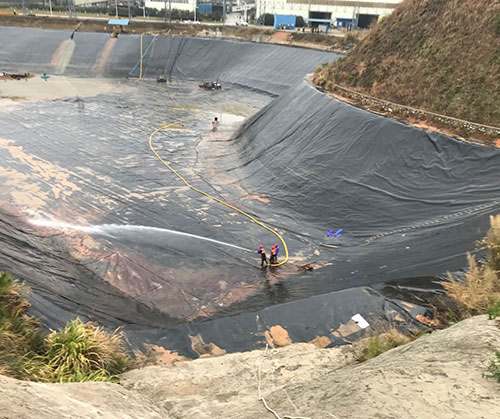 历城废水池清理